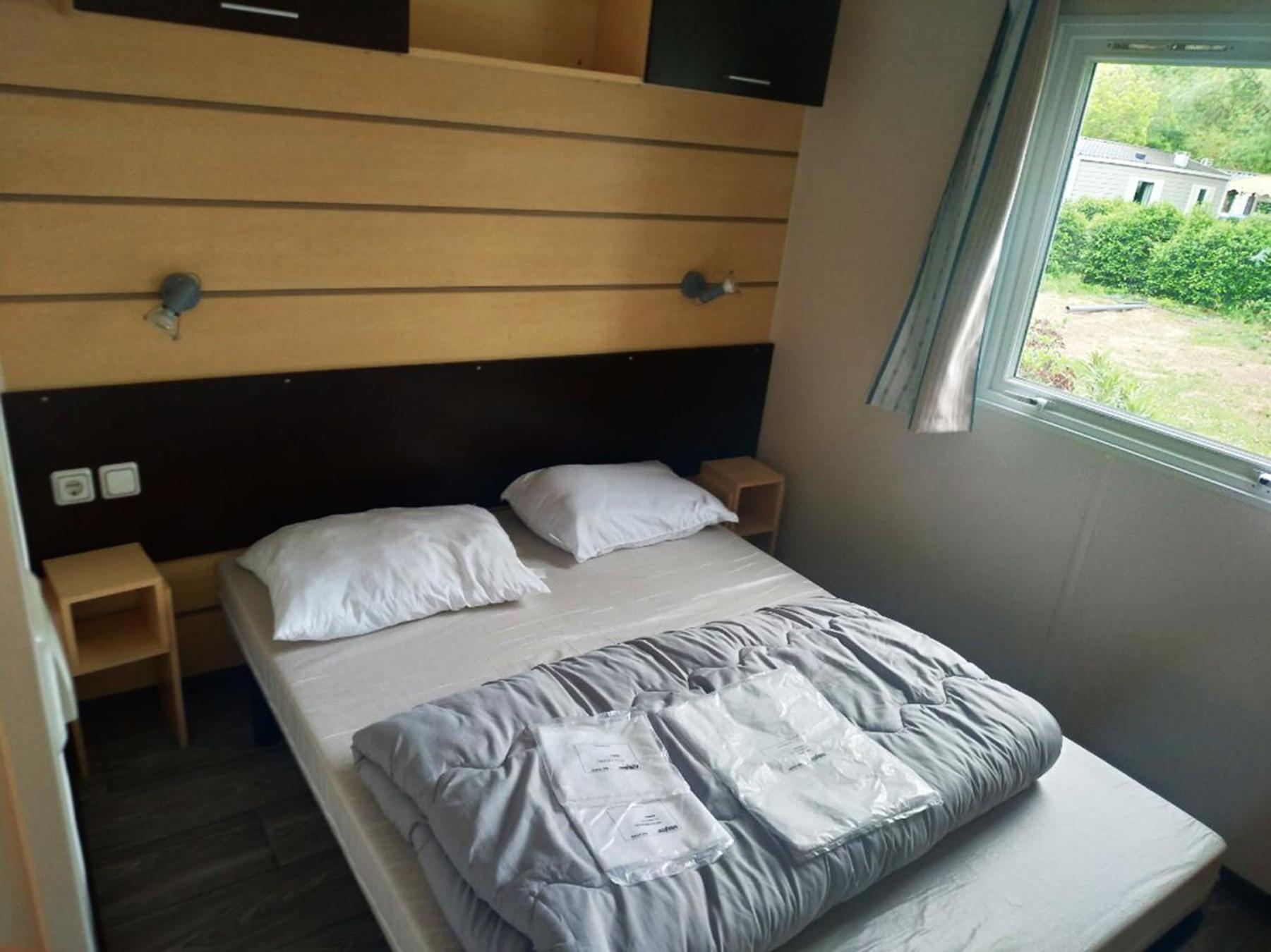 Camping Le Val De Cesse Mirepeisset Exterior photo